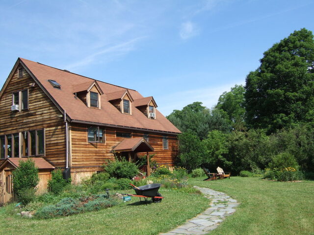 Brookton Hollow Farm Bed & Breakfast