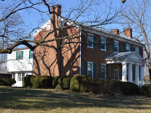 Cave Hill Farm Bed And Breakfast