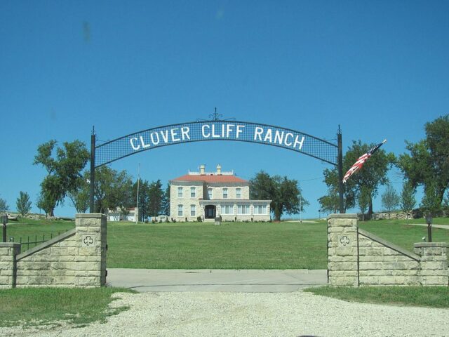 Clover Cliff Ranch Bed And breakfast